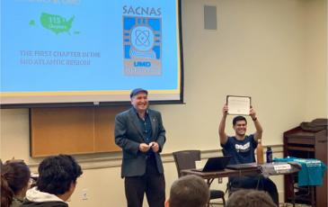 Edgar Moctezuma at SACNAS UMD Chapter presentation